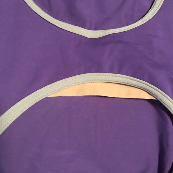 Yumiko Veronique Leotard - Picture 9 of 9